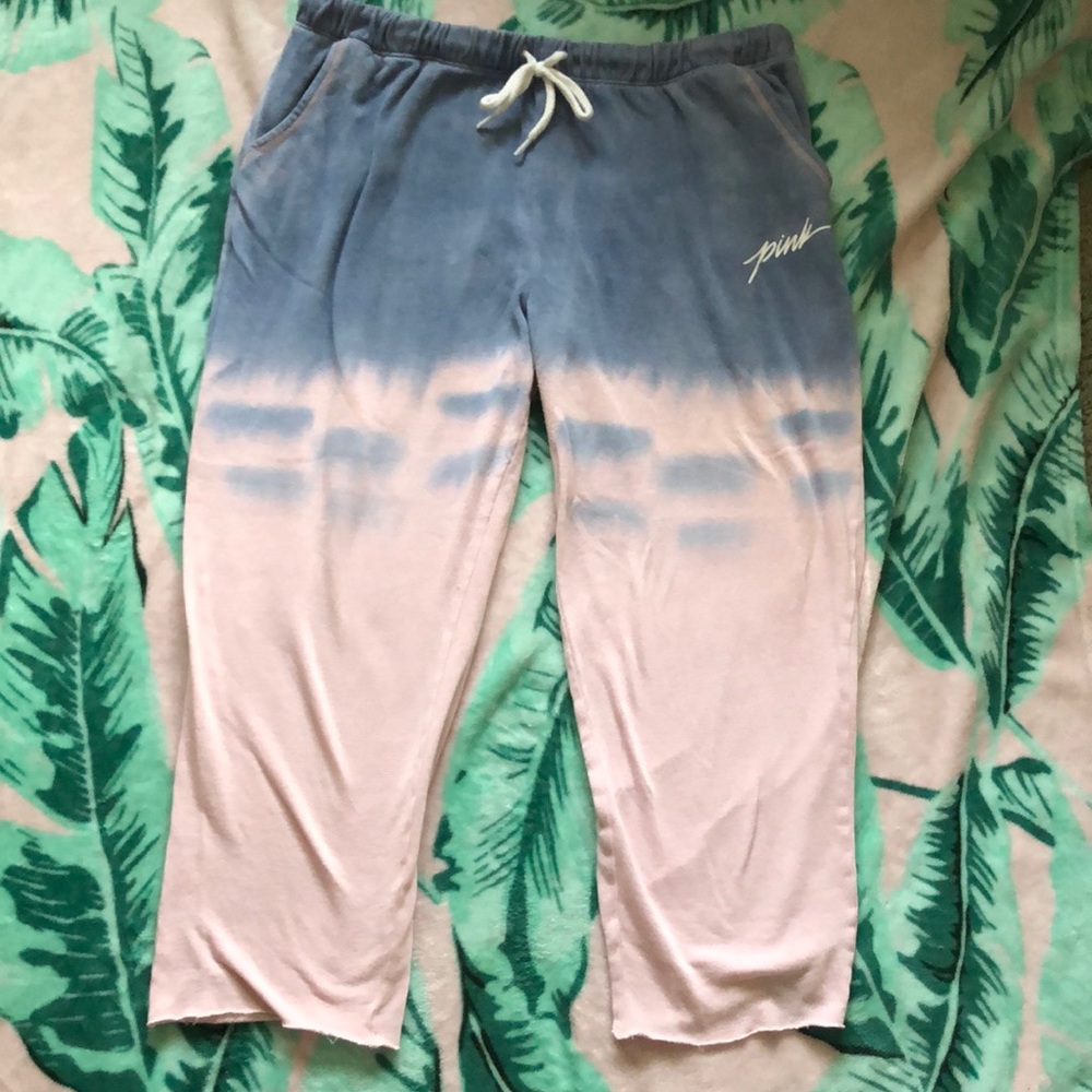 VS Pink cropped sweats